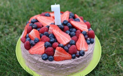 Torta k 1. narodeninám bez cukru.